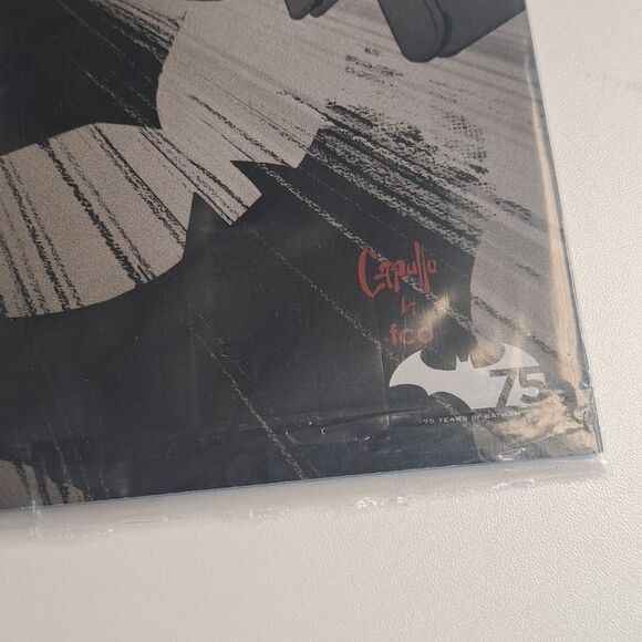 Batman Endgame DC Comic Issue #36 Loot Crate Exclusive - Picture 4 of 4